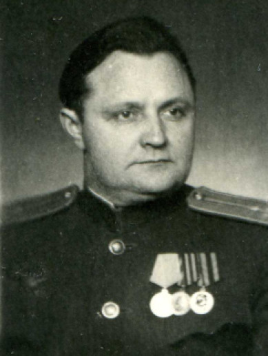 Aleksandras Gomyranovas