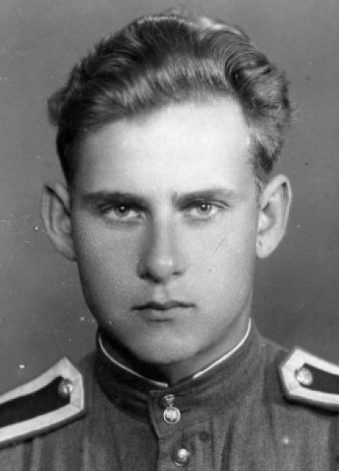 Krylovič Vladimir, Petrovič